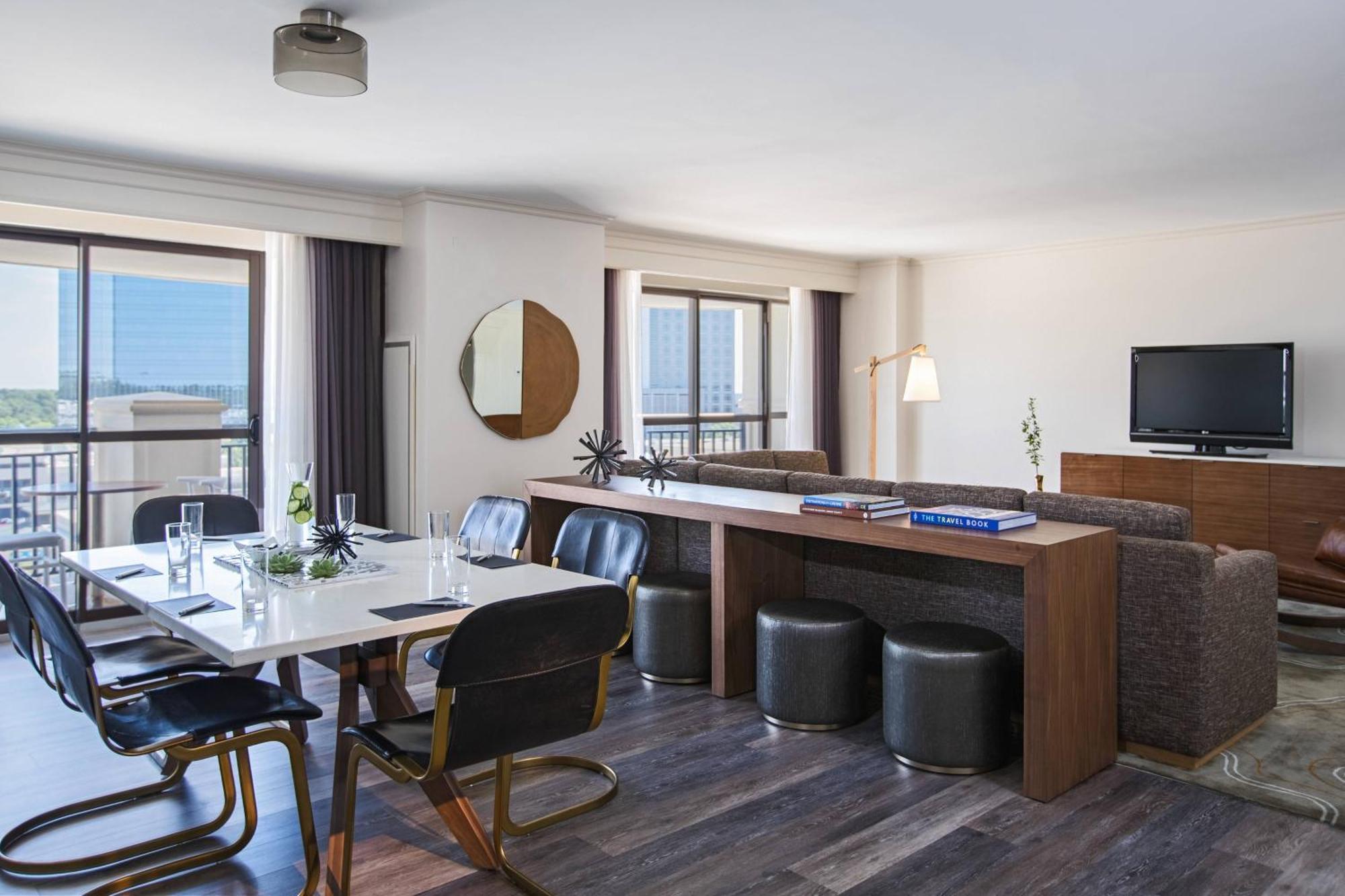 Renaissance Raleigh North Hills Hotel Esterno foto