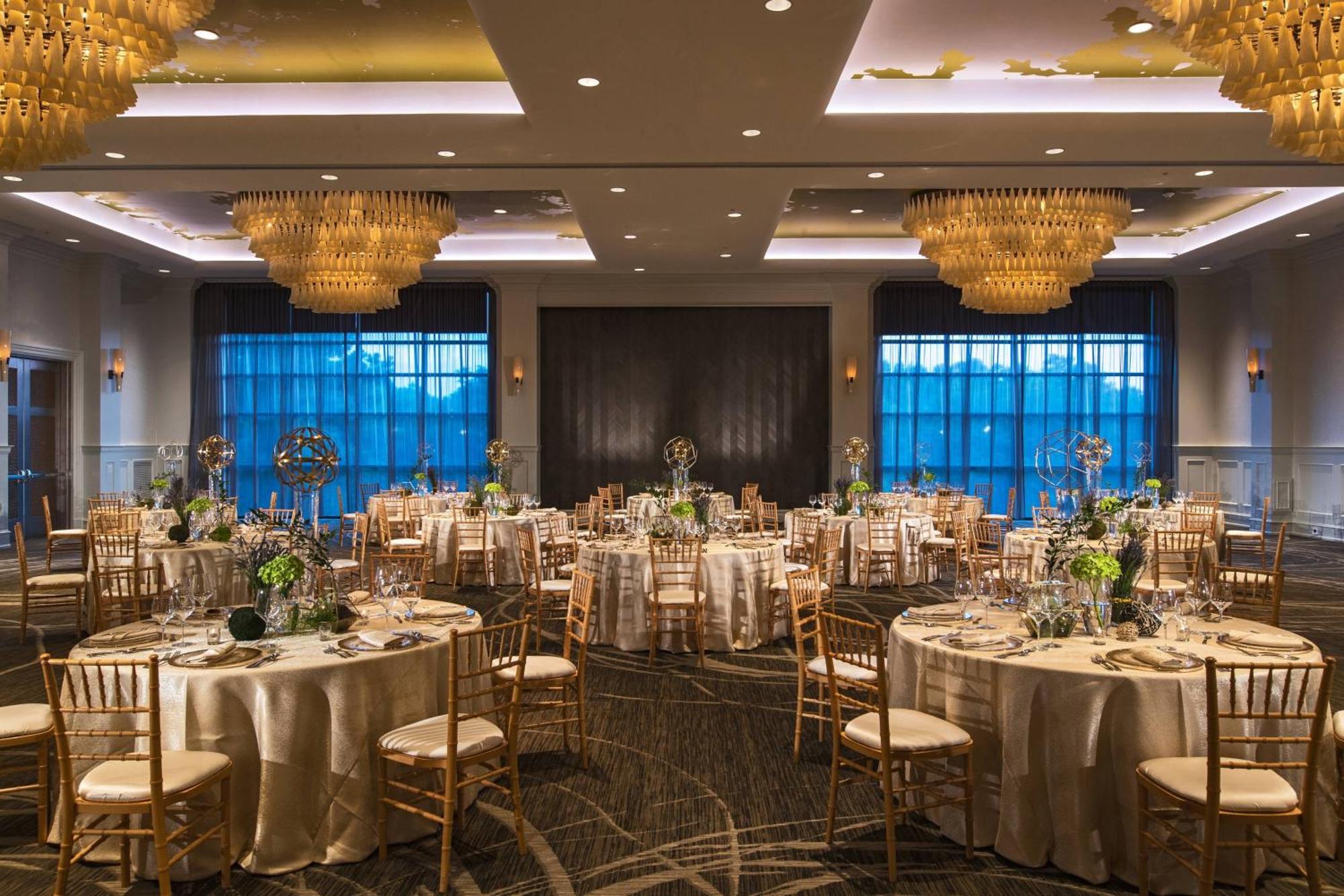 Renaissance Raleigh North Hills Hotel Esterno foto