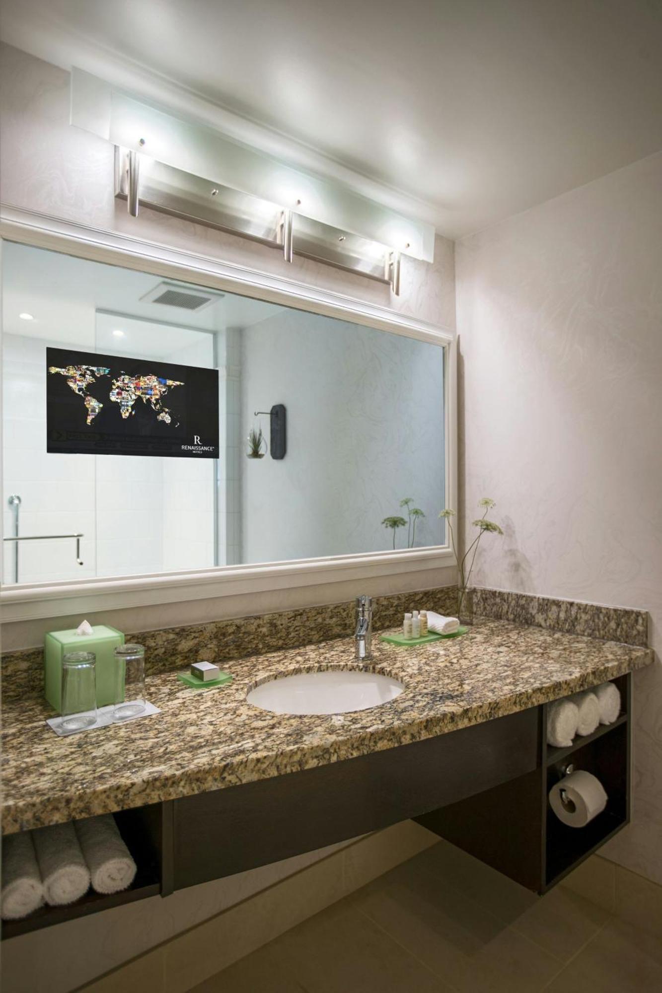Renaissance Raleigh North Hills Hotel Esterno foto
