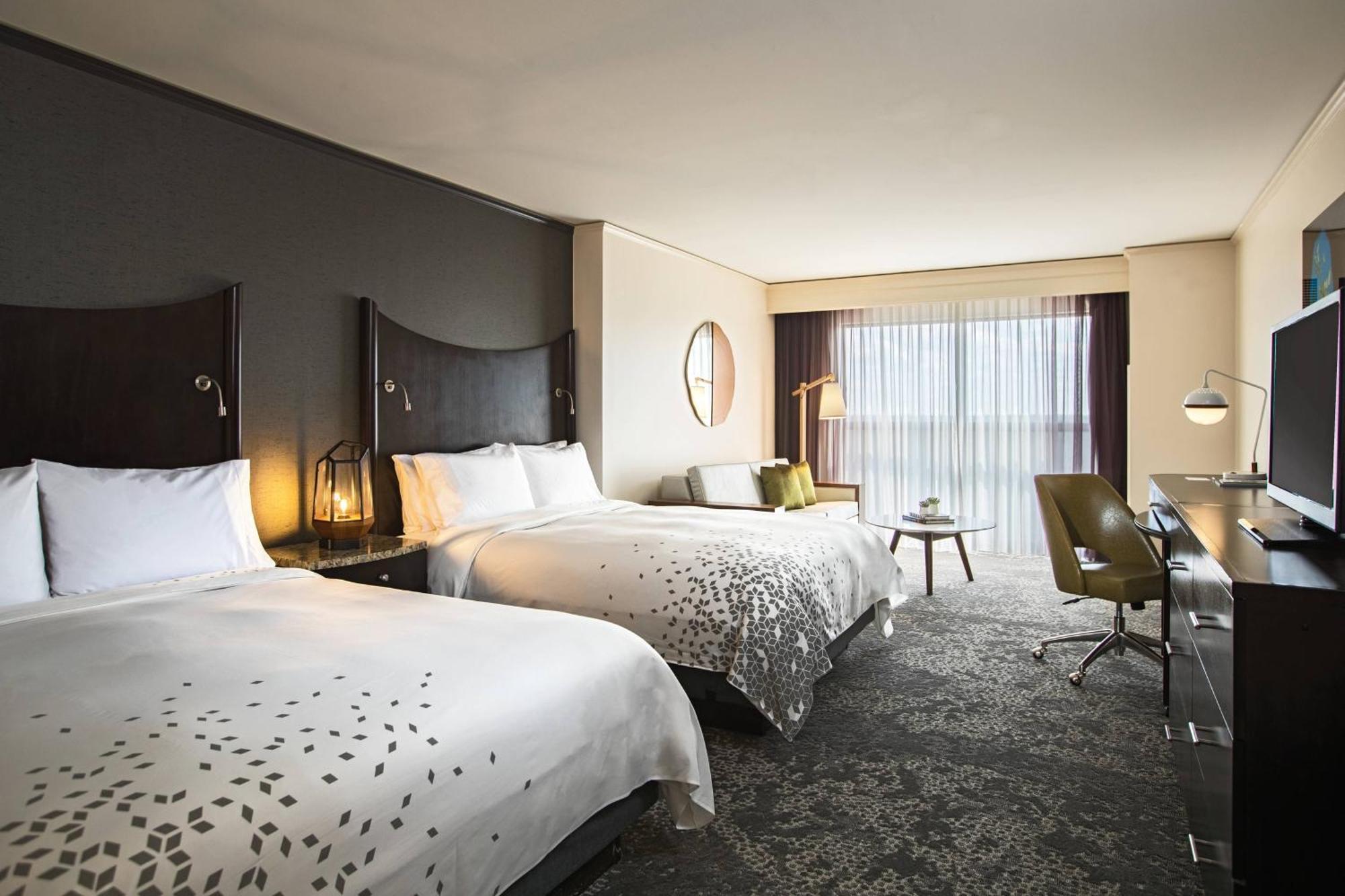 Renaissance Raleigh North Hills Hotel Esterno foto
